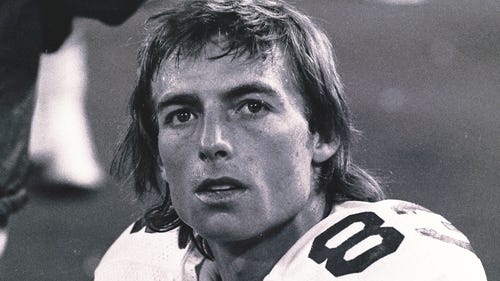NFL Trending Image: Former Cowboys WR Golden Richards, known for famous Super Bowl catch, dies at 73